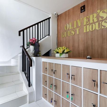 Oliver'S Guest House Tangerang Kültér fotó