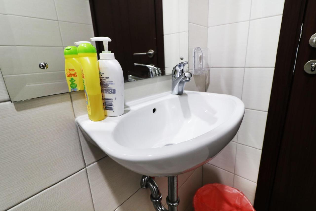 Oliver'S Guest House Tangerang Kültér fotó