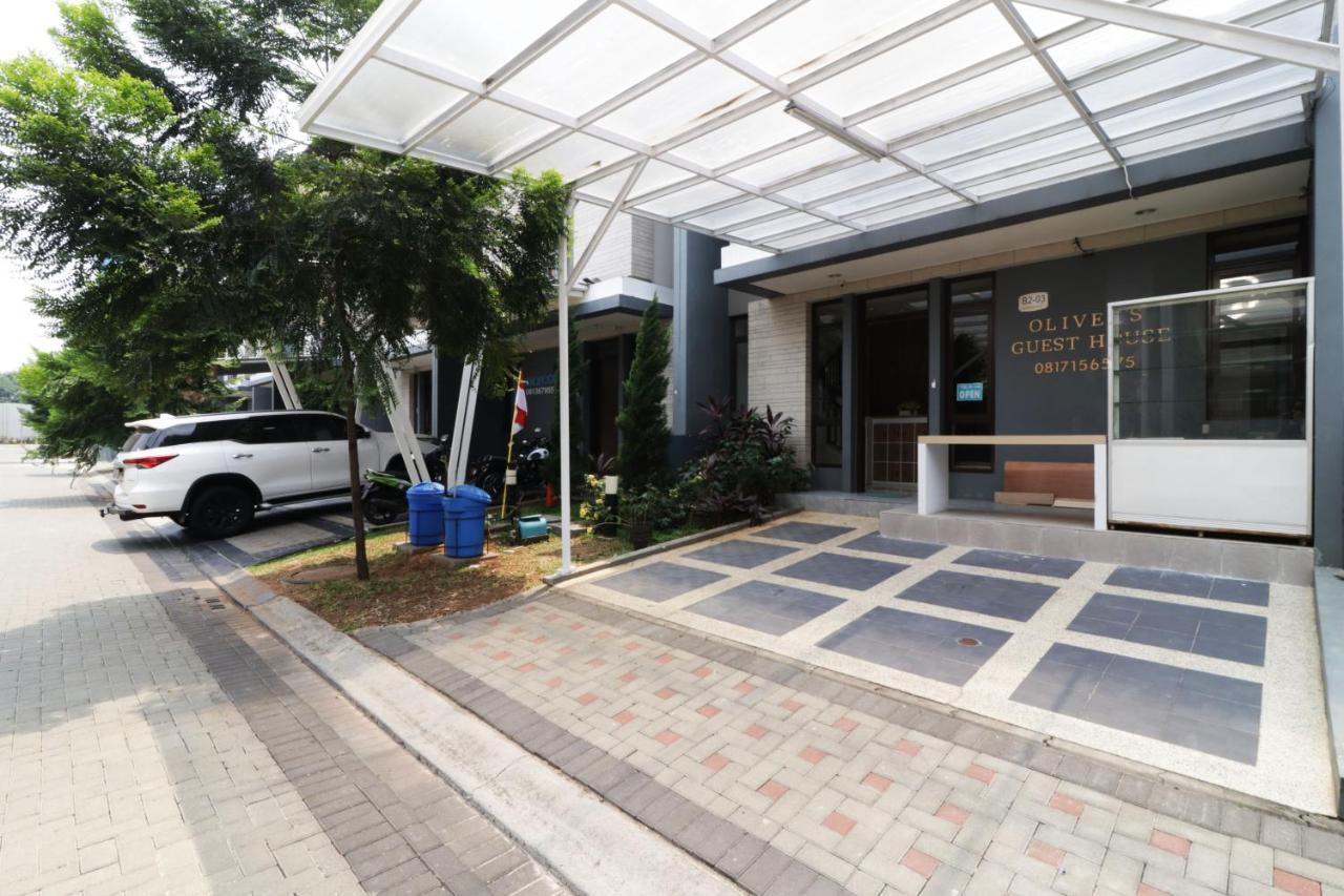 Oliver'S Guest House Tangerang Kültér fotó
